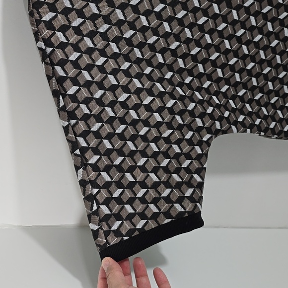 {Andrew Marc} Sport Women's Short Sleeve Fashion Sweatshirt - Size Medium - Picture 5 of 12